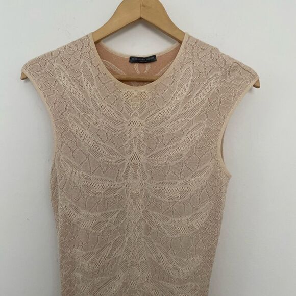 Alexander McQueen Cap-Sleeve Spine Lace Dress - Picture 3 of 7